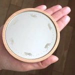 画像3: 【名入れ可能】 木製ねこミラー９ｃｍ 円形 手鏡 丸 無垢 猫 ネコ (3)