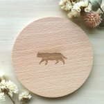 画像1: 【名入れ可能】 木製ねこミラー９ｃｍ 円形 手鏡 丸 無垢 猫 ネコ (1)