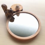 画像2: 木製手鏡 「source」 1+11＝さんとのコラボ作品　無垢材 9ｃｍ (2)