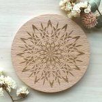 画像1: 木製手鏡 「source」 1+11＝さんとのコラボ作品　無垢材 9ｃｍ (1)